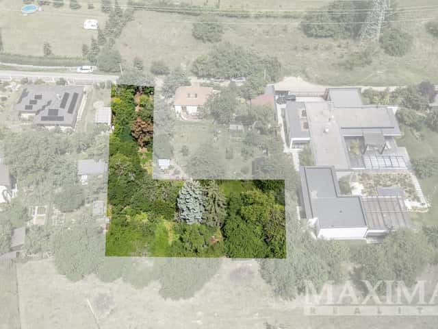 Prodej pozemku 890 m2, Do Lipin, Praha 4 – Cholupice