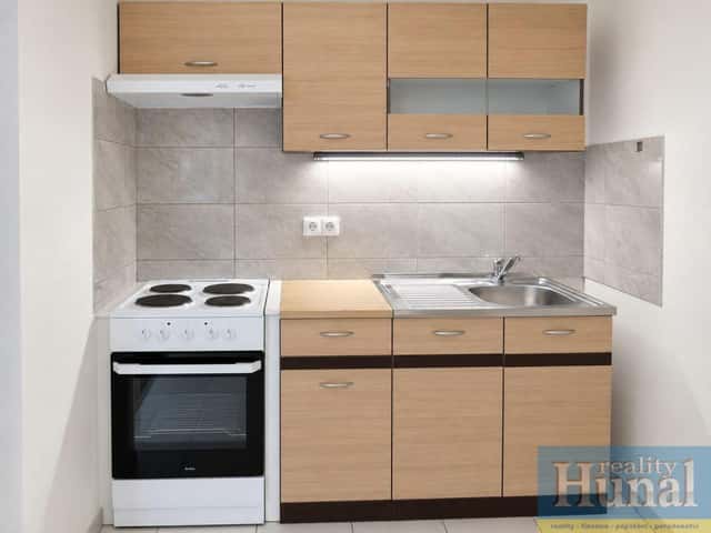 Pronájem bytu 1+kk 30 m2, Skrýšovská, Pelhřimov