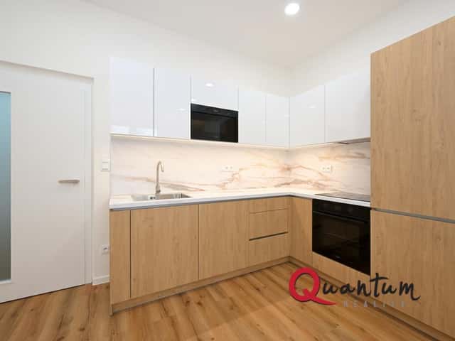 Pronájem bytu 2+kk 40 m2, Zelenky-Hajského, Praha 3 – Žižkov