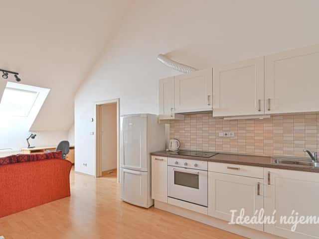 Pronájem bytu 2+kk 53 m2, Černého, Brno – Bystrc, okres Brno-město