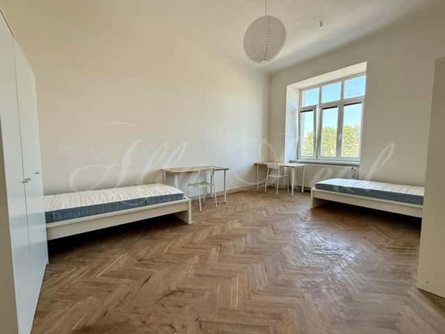 Pronájem bytu 4+1 25 m2, Komenského, Olomouc