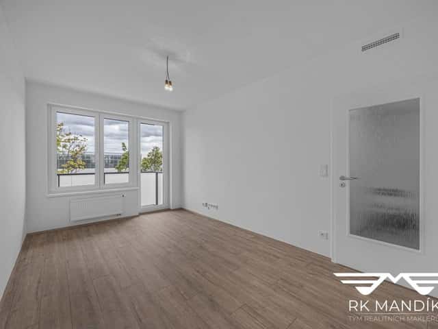 Pronájem bytu 2+kk 45 m2, Arnošta Staňka, Praha 10 – Hostivař