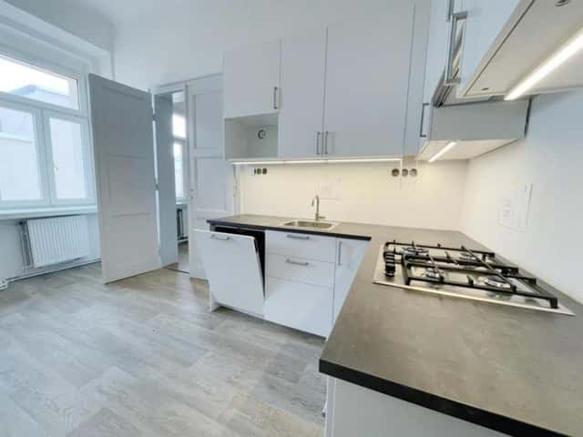 Pronájem bytu 3+kk 75 m2, Prvního pluku, Praha 3 – Žižkov