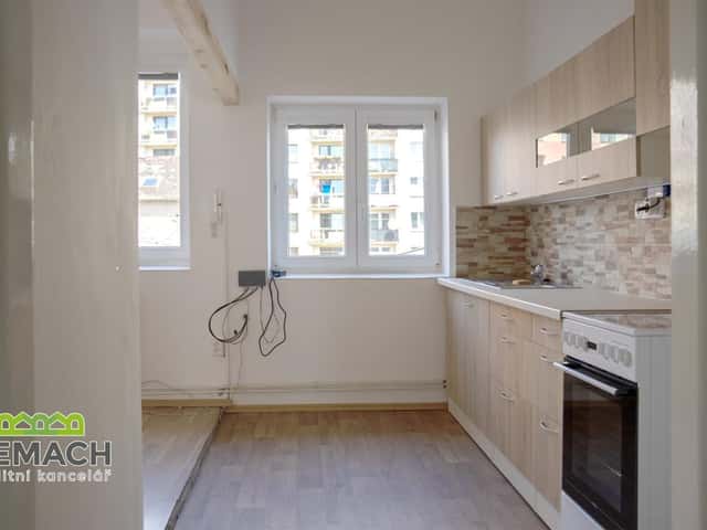 Pronájem bytu 1+kk 38 m2, Smiřických, Náchod
