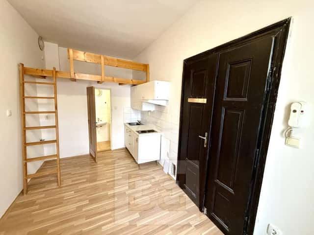 Prodej bytu atypický 14 m2, Krátká, Štětí, okres Litoměřice