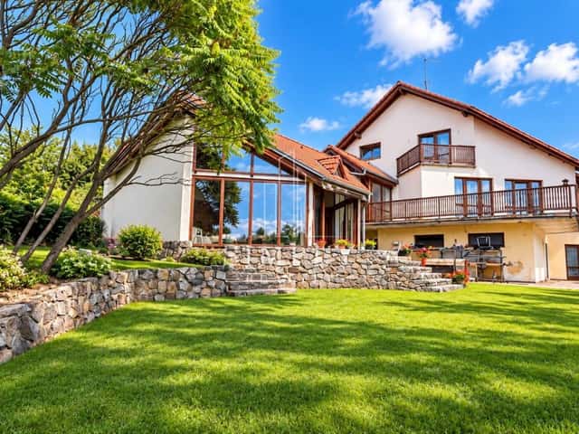 Prodej domu 400 m2, Dobřichovická, Černošice, okres Praha-západ