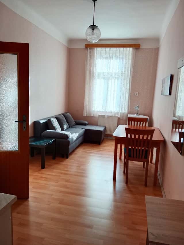 Pronájem bytu 2+kk 43 m2, Dejvická, Praha 6 – Bubeneč