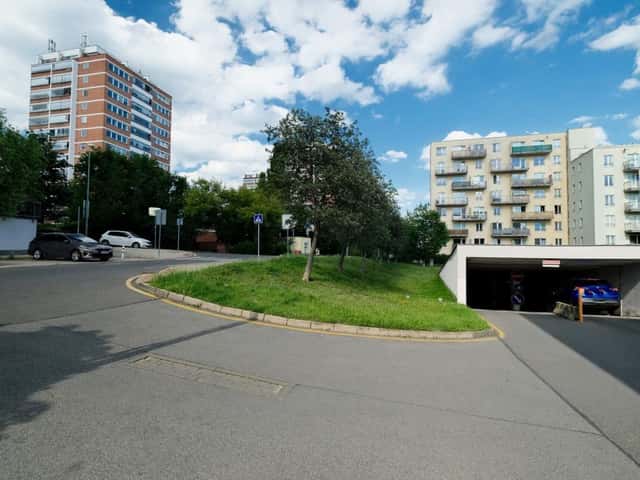 Pronájem objektu 12 m2, V dolině, Praha 4 – Michle