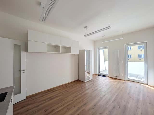 Pronájem bytu 1+kk 28 m2, Komárovská, Brno – Komárov, okres Brno-město