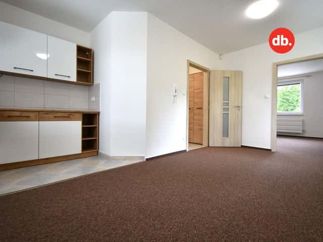 Pronájem bytu 2+kk 52 m2, Karlovarská, Ostrov, okres Karlovy Vary