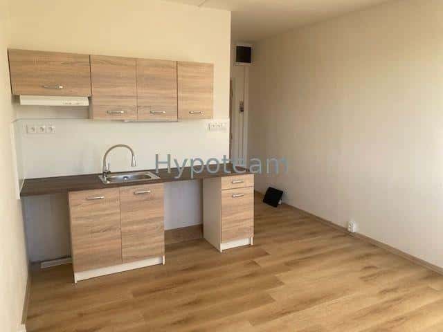 Pronájem bytu 1+kk 20 m2, Větrná, Ústí nad Labem – Severní Terasa