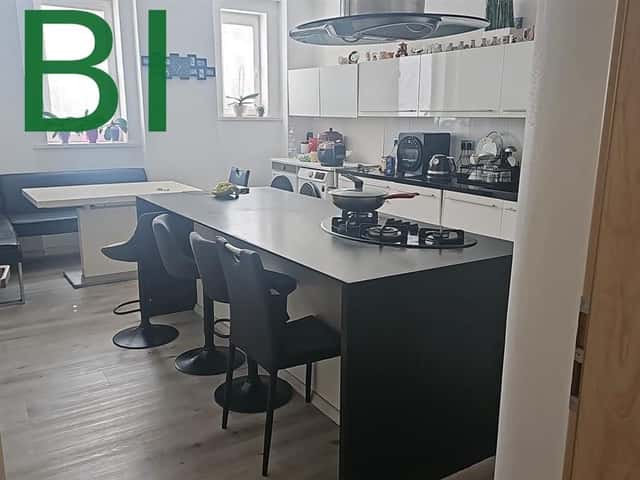 Pronájem bytu 3+1 105 m2, Pod tratí, Praha 5 – Smíchov