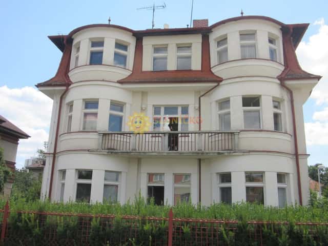 Pronájem bytu 2+1 55 m2, Nerudova, Hradec Králové