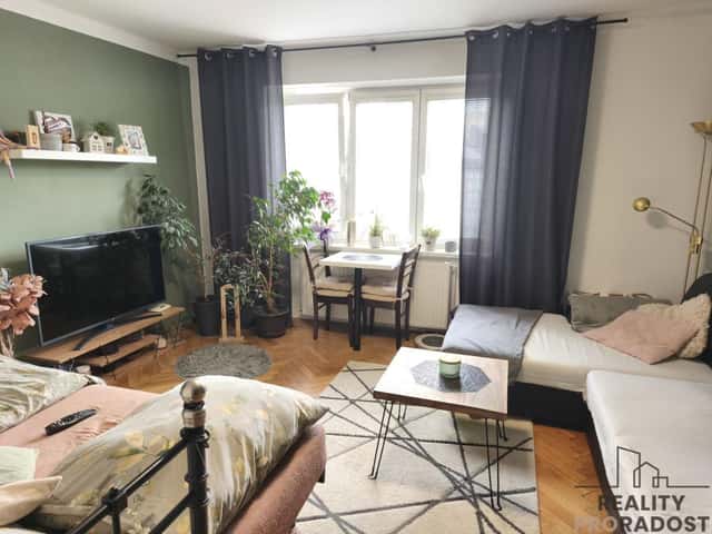 Pronájem bytu 2+kk 51 m2, Třešňové sady, Holešov, okres Kroměříž