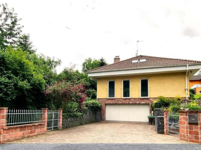 Prodej domu 330 m2, Pod Strání, Podolanka, okres Praha-východ