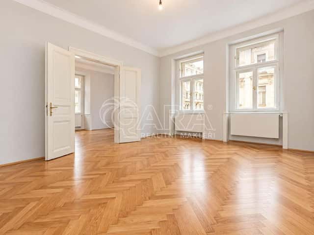 Pronájem bytu 3+1 108 m2, Kořenského, Praha 5 – Smíchov