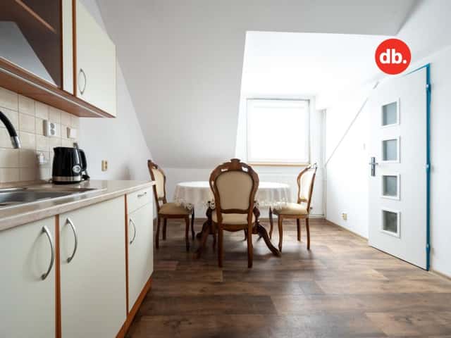 Prodej bytu 1+1 45 m2, Jabloňová, Karlovy Vary – Stará Role