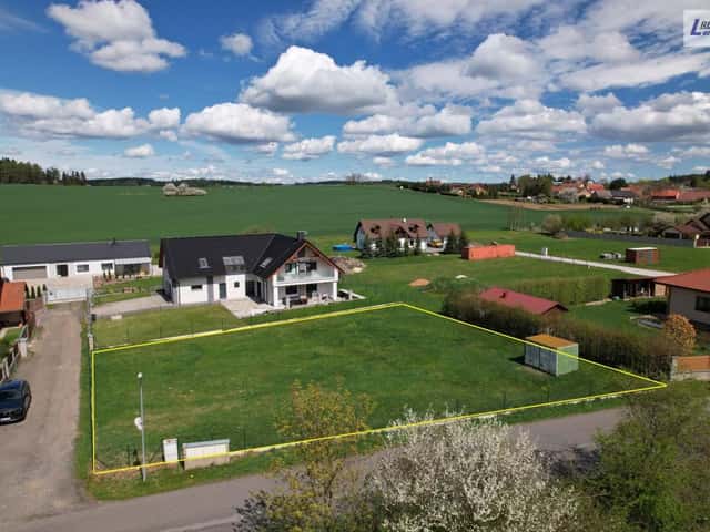 Prodej pozemku 1009 m2, Konětopy, Milín – Konětopy, okres Příbram