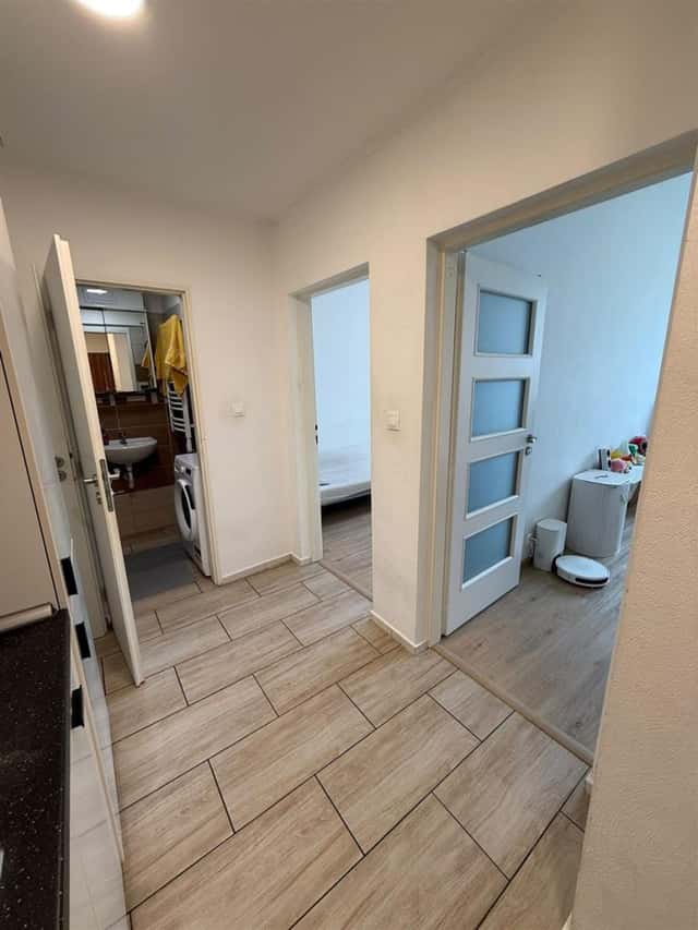 Pronájem bytu 2+kk 55 m2, Komunardů, Praha 7 – Holešovice