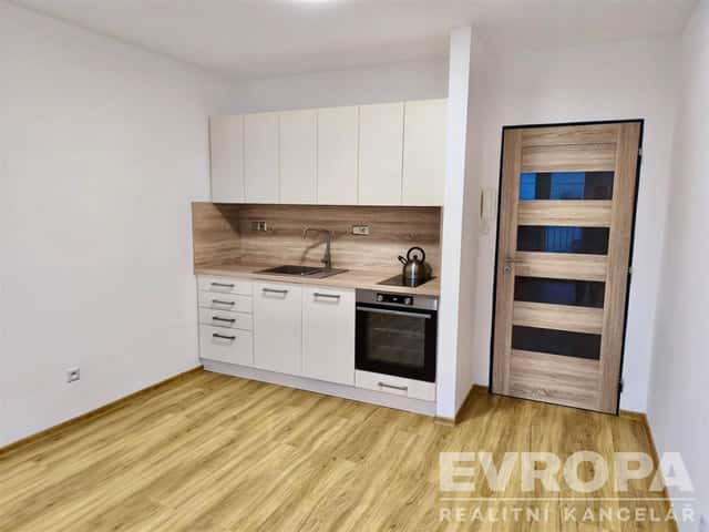 Pronájem bytu 1+kk 39 m2, Družstevníků, Želechovice nad Dřevnicí, okres Zlín