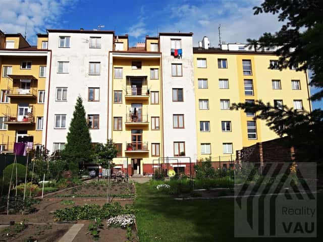 Pronájem bytu 1+kk 30 m2, Železničního pluku, Pardubice – Zelené Předměstí