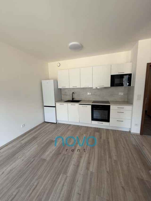 Pronájem bytu 1+kk 35 m2, Arnošta Staňka, Praha 10 – Hostivař