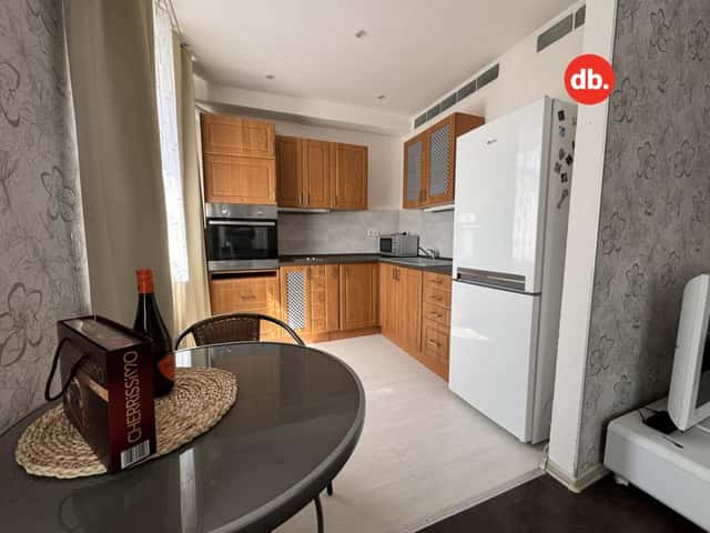 Pronájem bytu 2+kk 60 m2, Závodu míru, Karlovy Vary – Stará Role