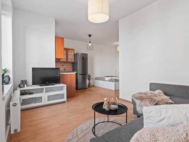 Prodej bytu 1+kk 30 m2, Plzeňská, Praha 5 – Smíchov