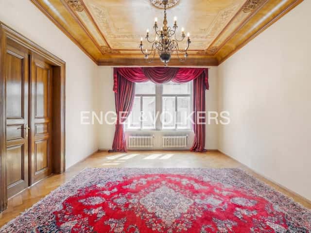 Pronájem bytu 3+1 126 m2, Staroměstské náměstí, Praha 1 – Staré Město
