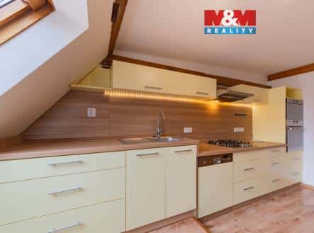 Prodej bytu, 3+1, 140 m², Karlova, Cheb