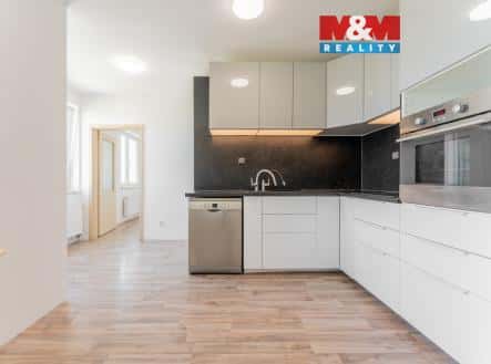 Prodej bytu, 3+kk, 68 m², V Honech, Klecany, okres Praha-východ