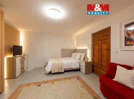 Prodej bytu, 1+1, 53 m², Chebská, Karlovy Vary – Dvory