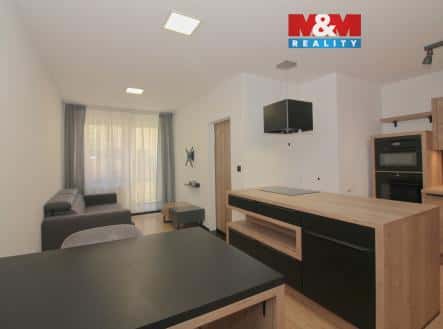 Pronájem bytu, 2+kk, 45 m², Velvarská, Horoměřice, okres Praha-západ