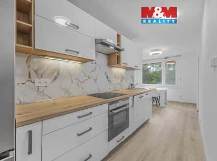Pronájem bytu, 2+1, 60 m², U Kulturního domu, Chvaletice, okres Pardubice