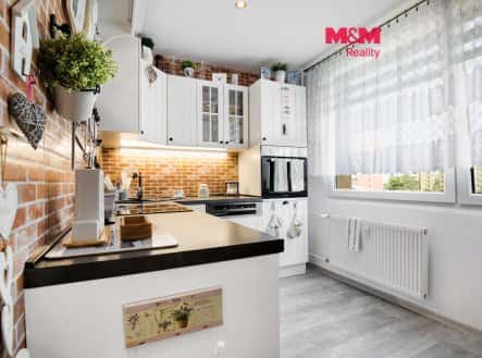 Prodej bytu, 2+1, 62 m², Holešická, Chomutov