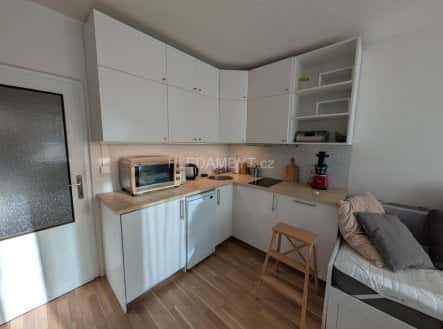 Pronájem bytu, garsoniéra, 27 m², Kyselova, Praha 8 – Kobylisy
