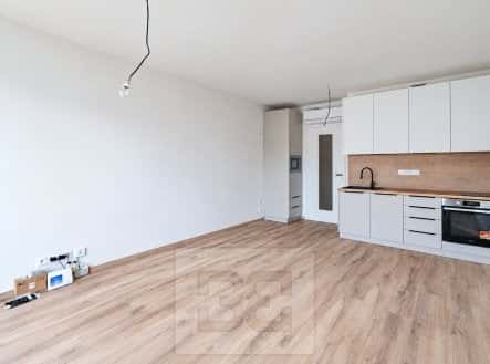 Pronájem bytu, 1+kk, 32 m², Poděbradská, Praha 9 – Hloubětín