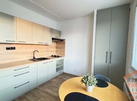 Pronájem bytu, 1+1, 41 m², Kyjevská, Hradec Králové