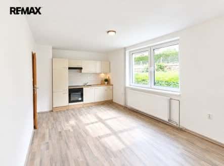 Pronájem bytu, 3+1, 180 m², Bezdědovice, okres Strakonice