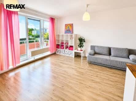 Pronájem bytu, 1+kk, 37 m², Blšanecká, Praha 10 – Uhříněves