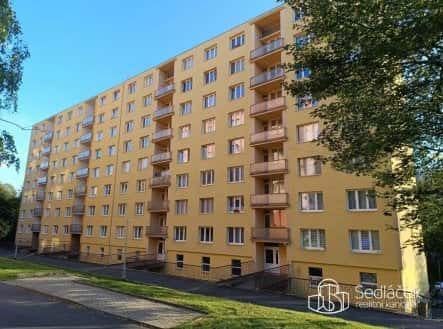 Prodej bytu, 2+1, 64 m², Slavíčkova, Sokolov