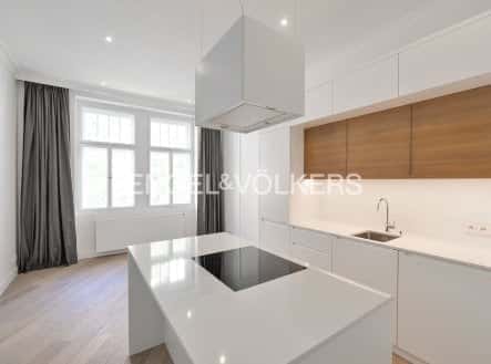 Pronájem bytu, 2+kk, 54 m², náměstí Jiřího z Poděbrad, Praha 3 – Vinohrady