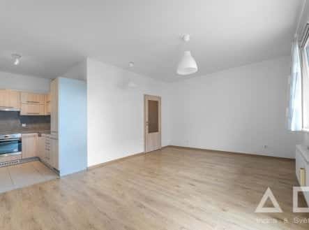 Prodej bytu, 1+kk, 28 m², U uhříněveské obory, Praha 10 – Uhříněves