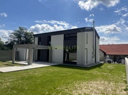 Pronájem domu/vily, 151 m², Ostrovní, Kamenice – Olešovice, okres Praha-východ