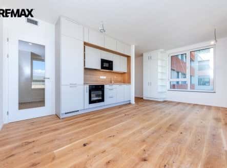 Pronájem bytu, 1+kk, 37 m², U Komína, Praha 5 – Radlice