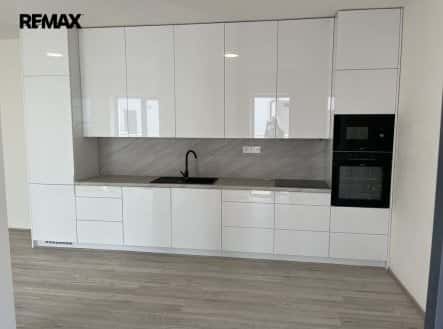 Prodej bytu, 2+kk, 105 m², Tyršovo nábřeží, Zlín