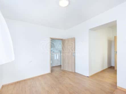 Prodej bytu, 3+1, 70 m², Ostrý, Jistebnice, okres Tábor
