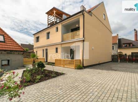 Pronájem bytu, 2+1, 66 m², Dubová, Kouřim, okres Kolín