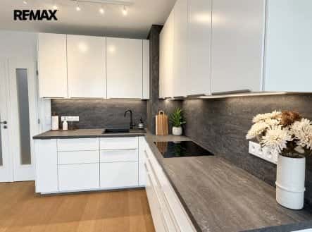 Pronájem bytu, 3+kk, 103 m², Za Pískovnou, Praha 8 – Dolní Chabry