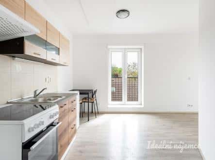 Pronájem bytu, 1+kk, 23 m², Třebohostice, Škvorec, okres Praha-východ